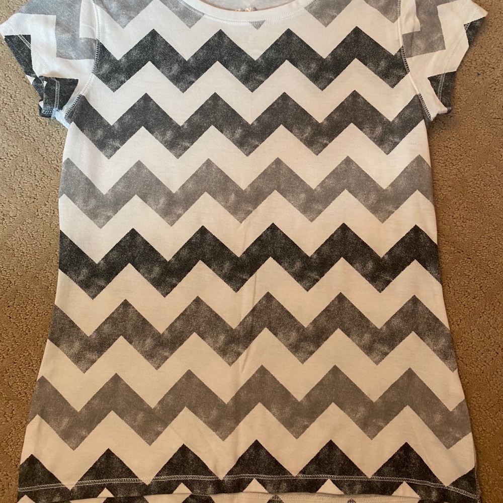 Kid’s White T-Shirt with Black/Gray Chevron